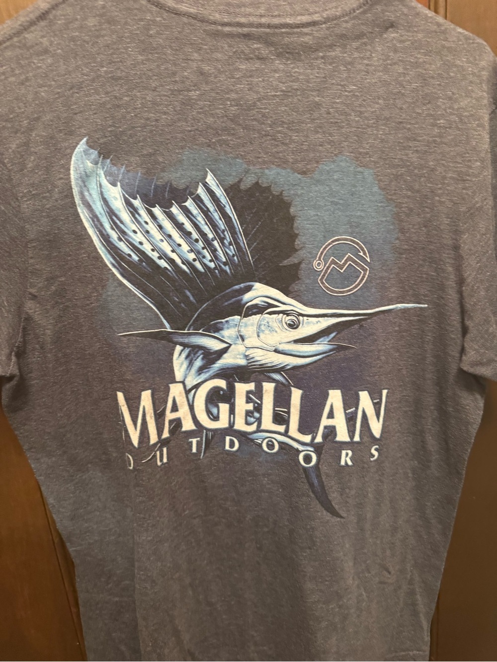 Mens Medium Magellan Outdoors Gray Graphic Sailfish T-Shirt